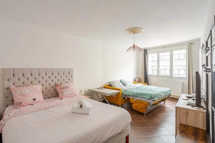 Ferienwohnung Superbe Studio Paris Gambetta Exterior foto